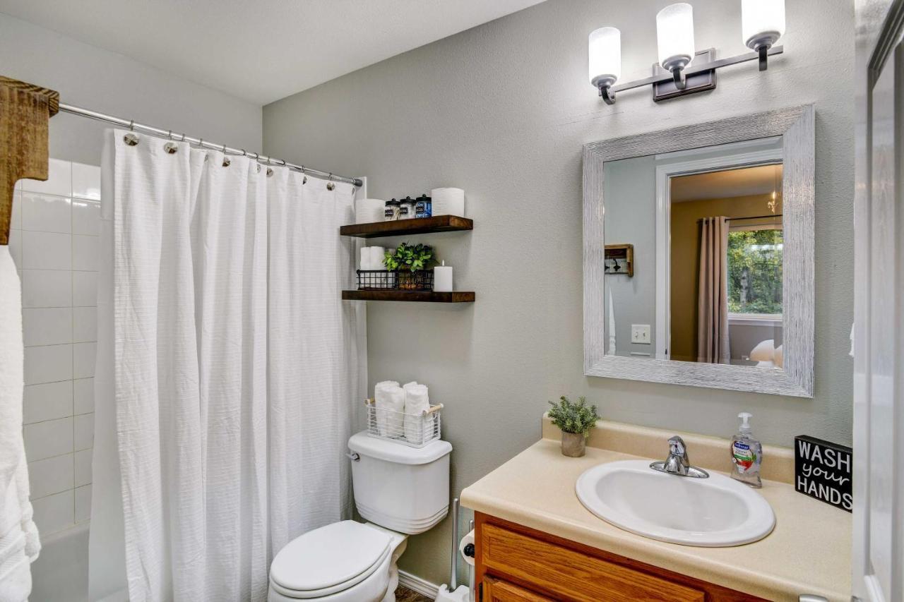 Anchorage Retreat Less Than 5 Mi To Hilltop Ski Area! エクステリア 写真